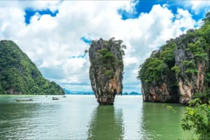 Bateau traditionnel lors d'un voyage sur mesure en Thaïlande
